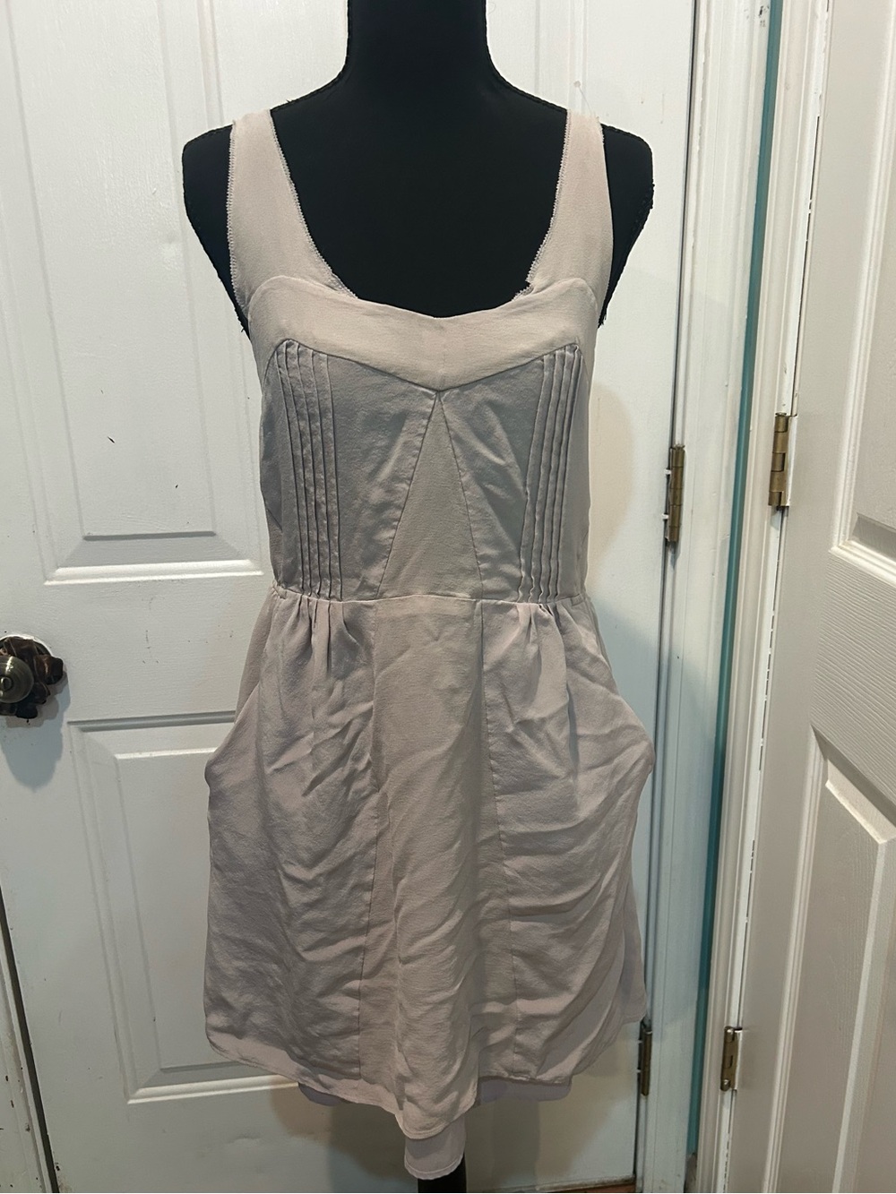 Broadway & Broome Light Gray Fit to Flare Dress w pockets SZ 6